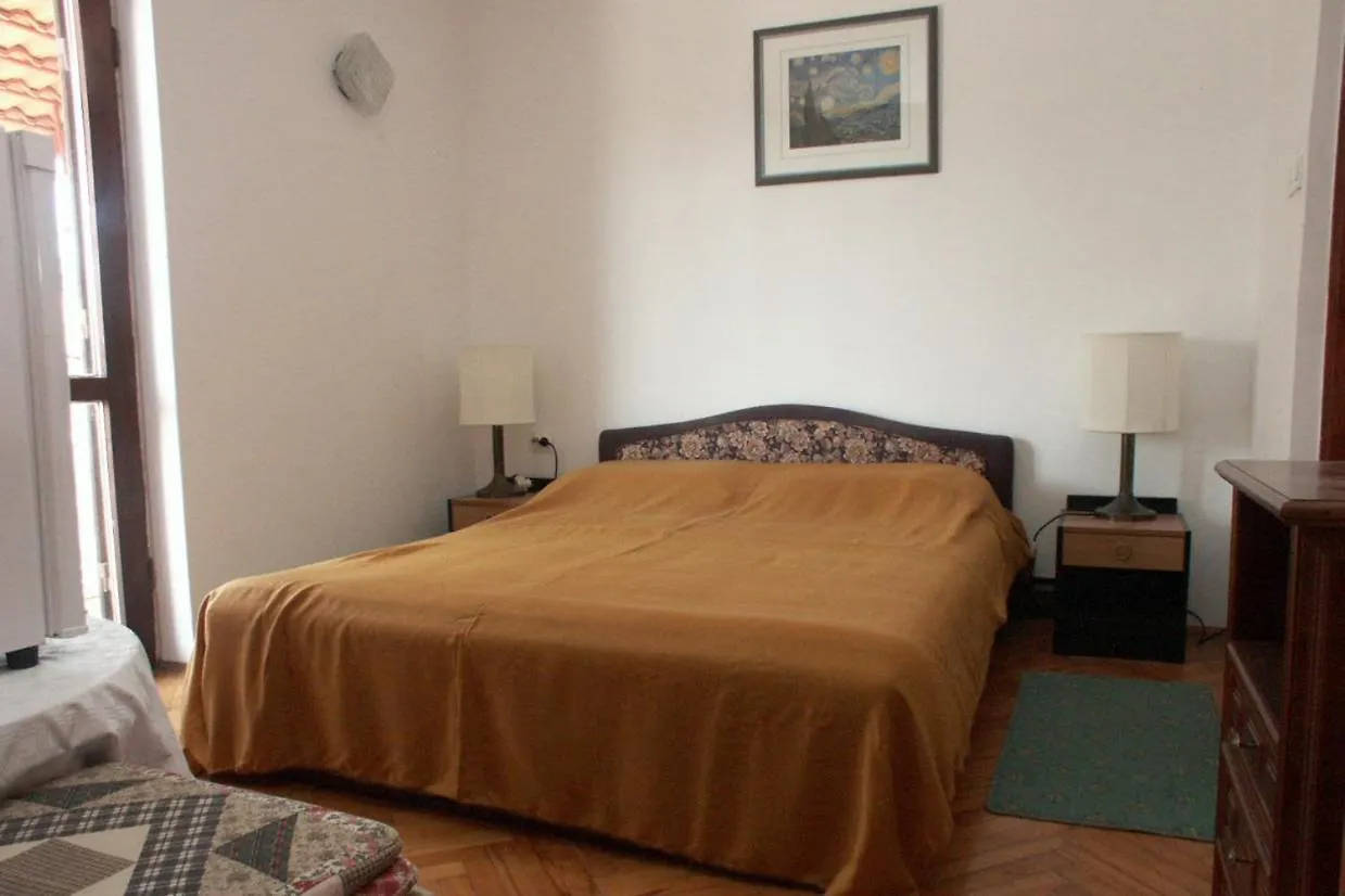 Rooms With A Parking Space Rovinj - 2245 بيت ضيافة