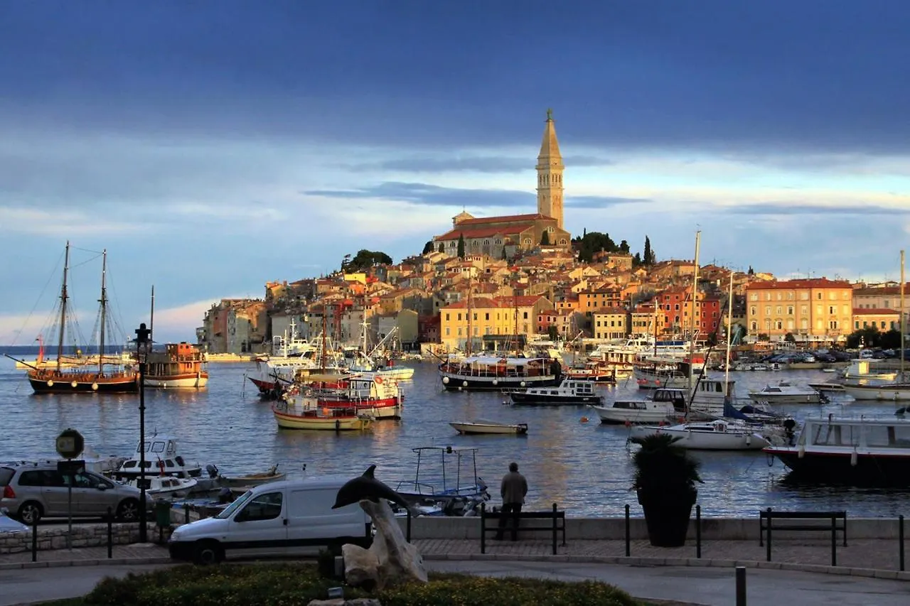 *** Pensjonat Rooms With A Parking Space Rovinj - 2245 Chorwacja